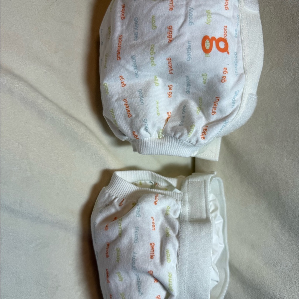 G Diapers with Multicolor Logo